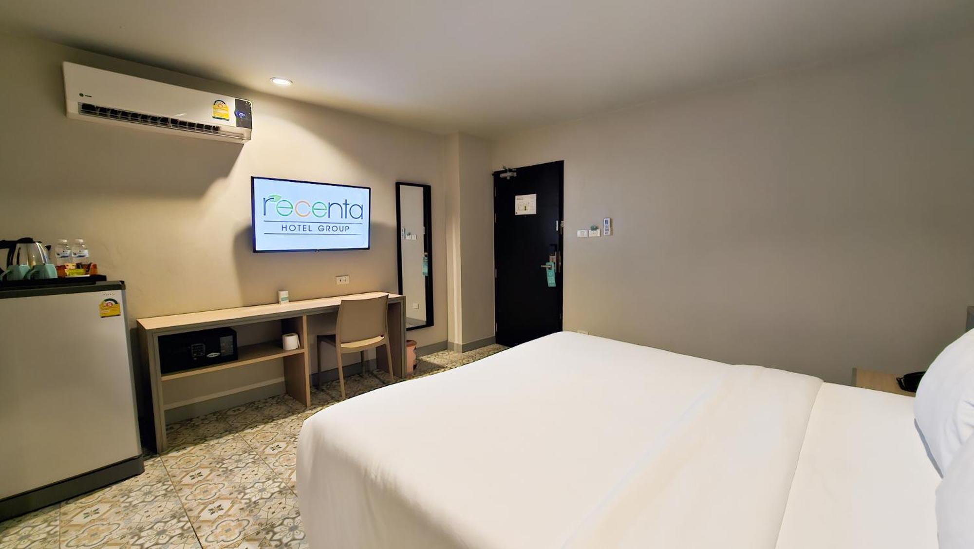 Recenta Suite Phuket Suanluang Eksteriør billede