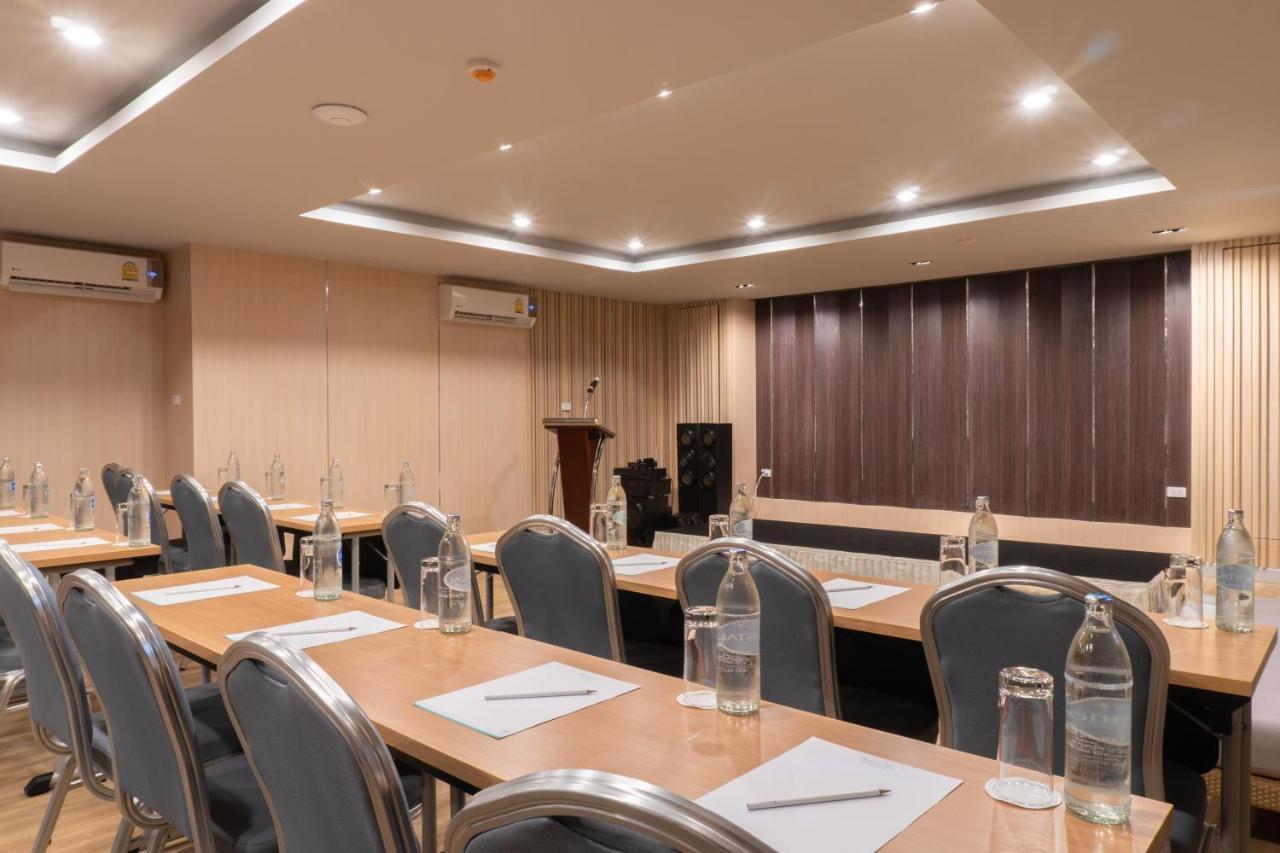 Recenta Suite Phuket Suanluang Eksteriør billede